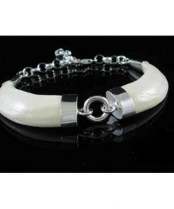 Pulsera de colmillos naturales