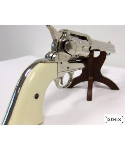Replica revolver
